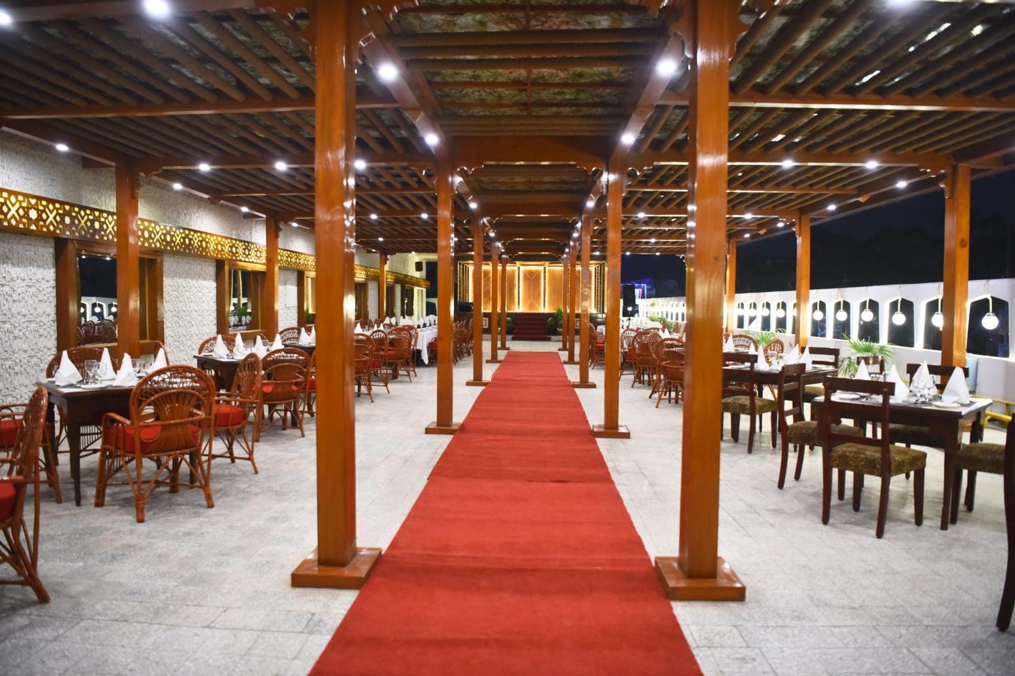 Mehran Hotel Karachi Exterior foto